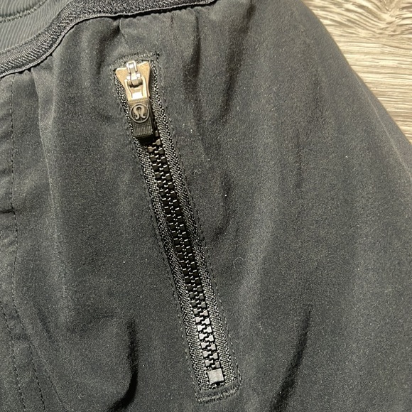 Lululemon Leader of the Track Tennis Skirt Skort Size 8 Black - Picture 5 of 7